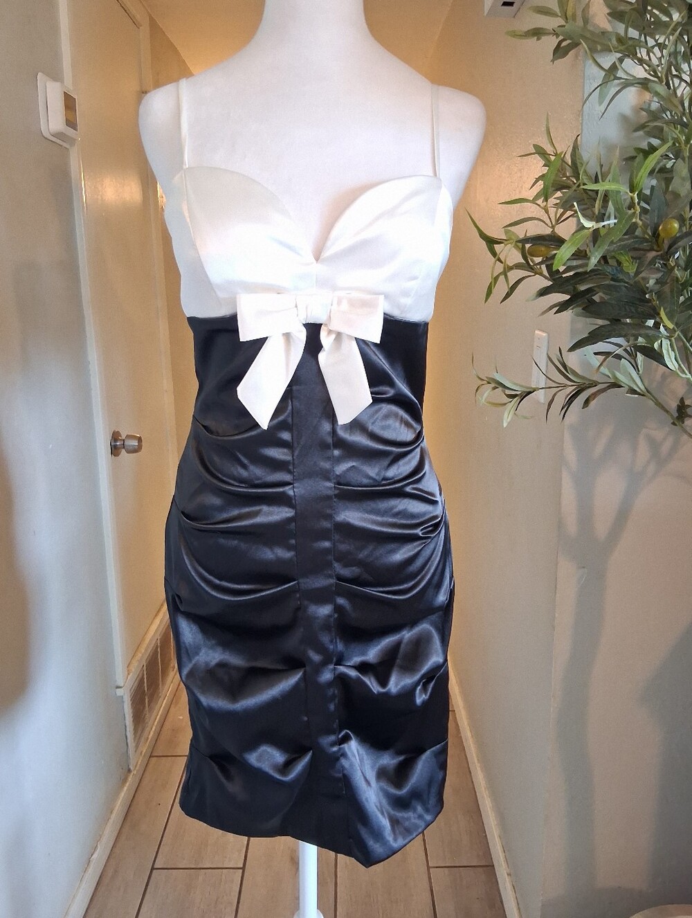 Beata Studio Los Angeles Satin Dress Y2k Babydoll Whimsy Fairy Black/Cream Sz9